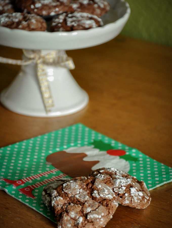 Schokokekse mit Puderzucker 