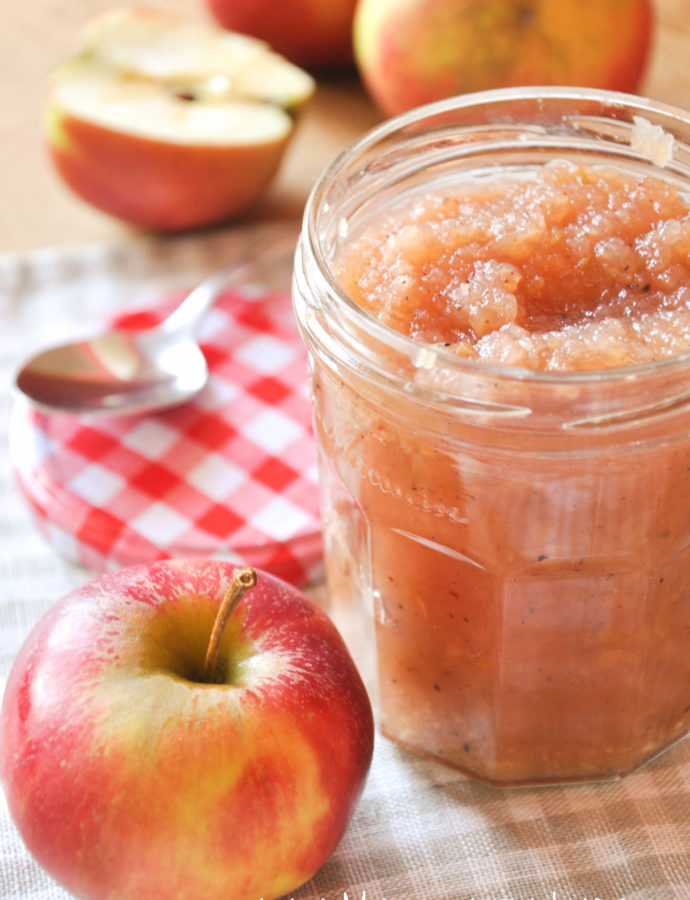 Bratapfel-Marmelade – und wie wäre es mit einer Tasse Apfel-Zimt-Tee?