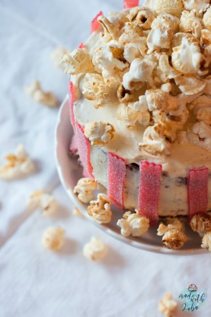 Leckeres Schokotörtchen im Popcornbecherstyle Nahaufnahme
